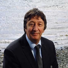 Douglas Wallace
